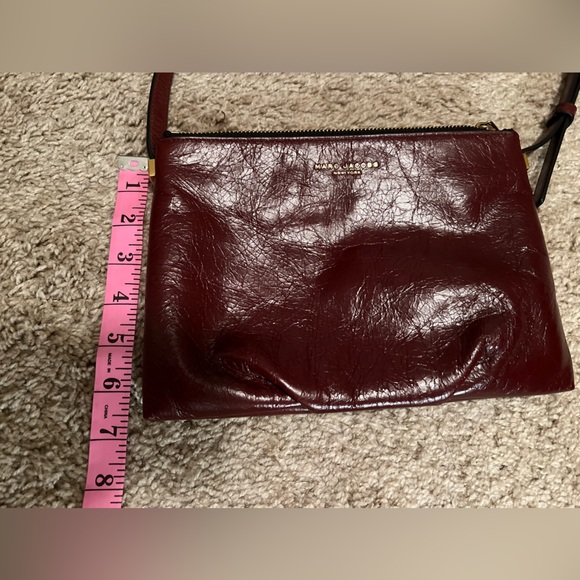 Marc Jacobs Burgundy Leather Crossbody Bag - Picture 4 of 16